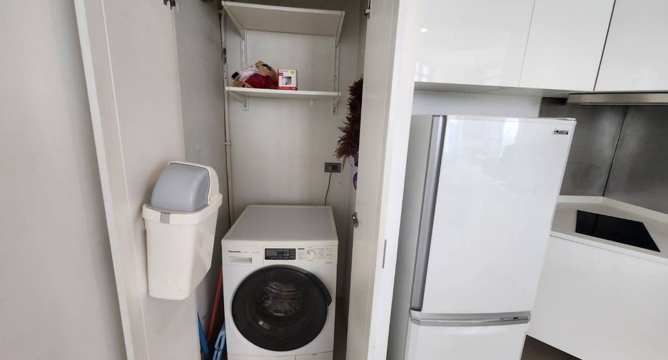 Condo en alquiler de 1 habitaciones en Khlong Toei, Bangkok