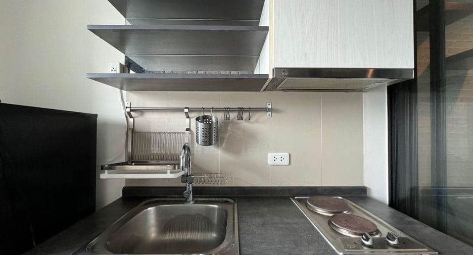 Wohnung zur Miete mit 1 Zimmer in Watthana, Bangkok