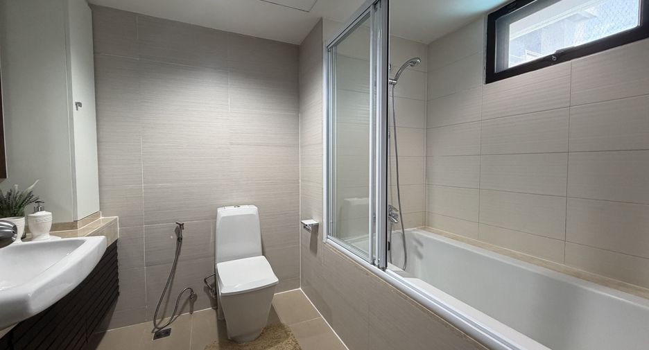 Apartment zur Miete mit 3 Zimmer in Khlong Toei, Bangkok