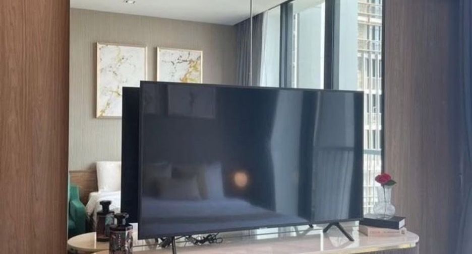 For sale 1 bed condo in Khlong Toei, Bangkok