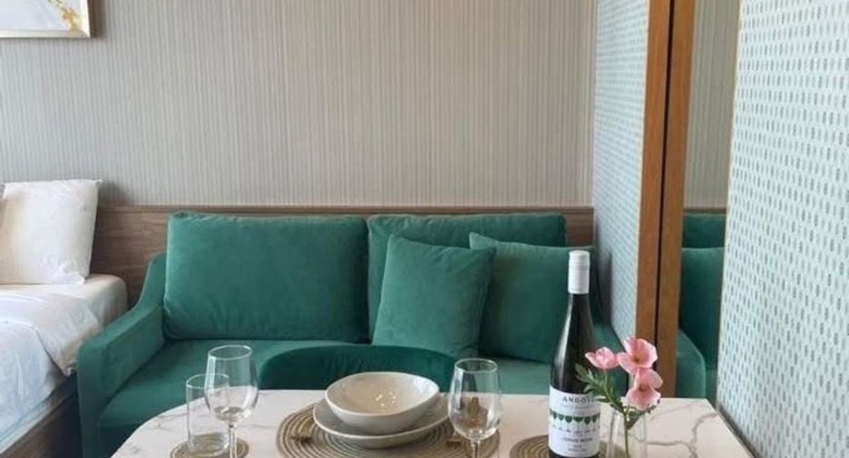 For sale 1 bed condo in Khlong Toei, Bangkok