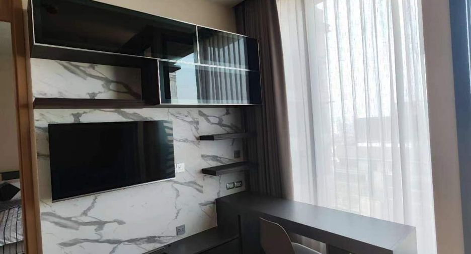 For rent 1 bed condo in Watthana, Bangkok