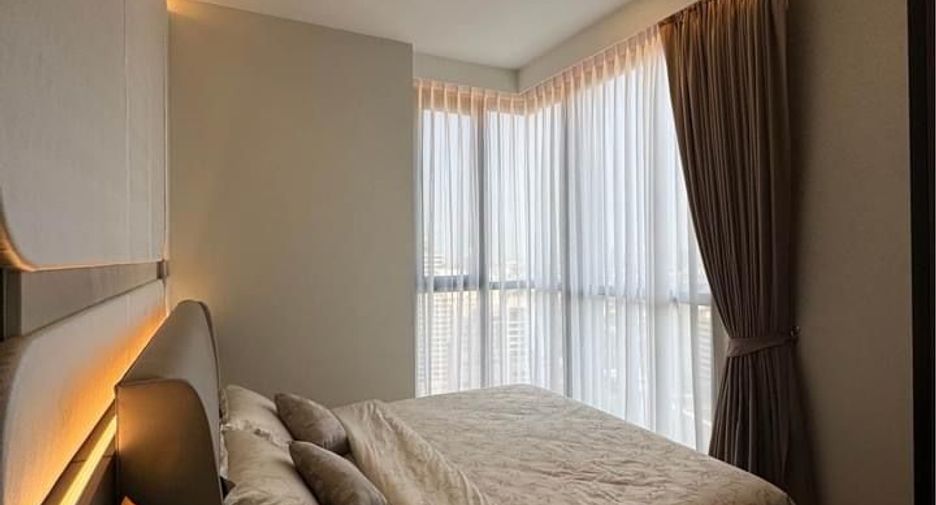 For rent 2 bedrooms condo in Watthana, Bangkok