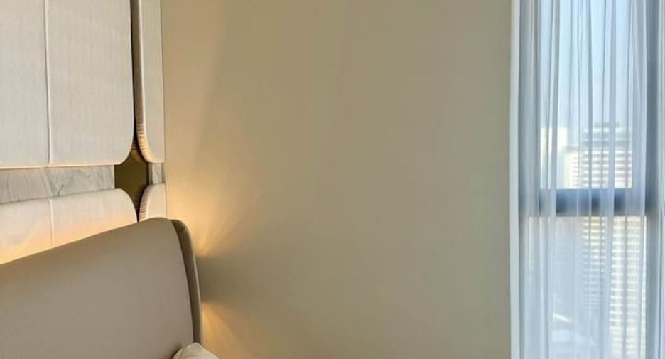 For rent 2 bedrooms condo in Watthana, Bangkok