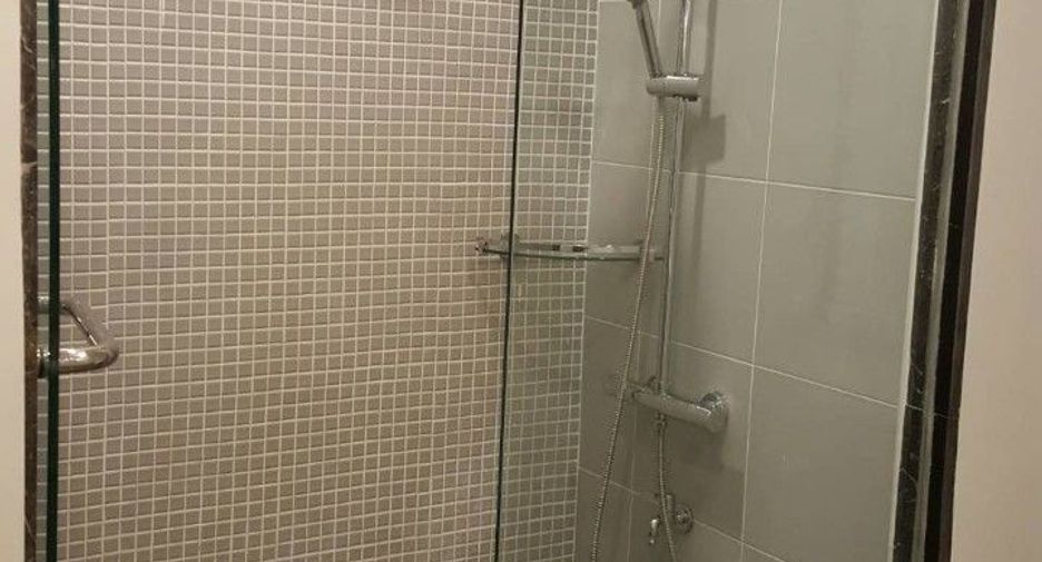 Аренда 2 спальни кондо в Кхлонг Сан, Бангкок
