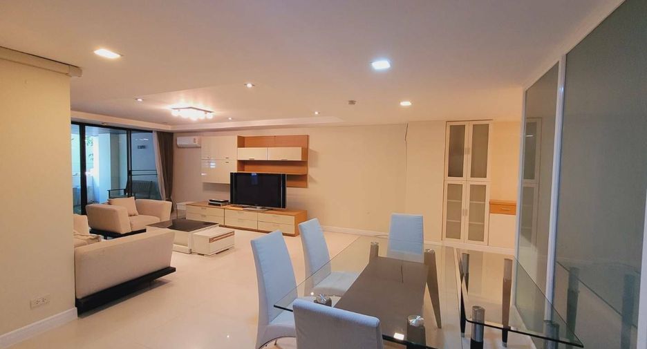 For rent 2 bedrooms apartment in Watthana, Bangkok