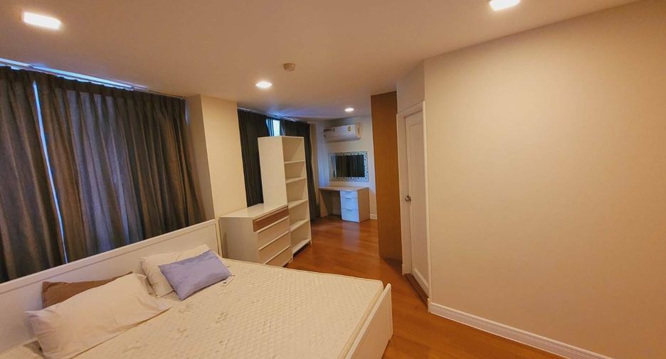 For rent 2 bedrooms apartment in Watthana, Bangkok