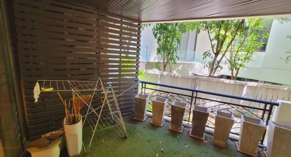 For rent 2 bedrooms apartment in Watthana, Bangkok
