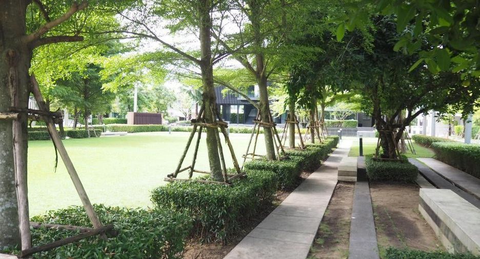 For sale and for rent 4 bedrooms house in Bang Khen, Bangkok