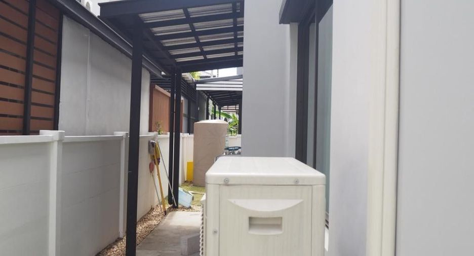 For sale and for rent 4 bedrooms house in Bang Khen, Bangkok