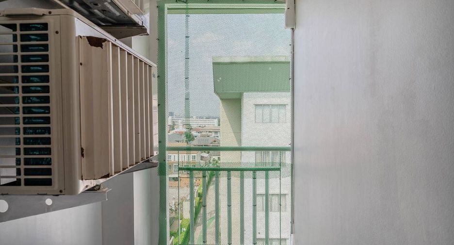 For sale 1 bed condo in Bang Khen, Bangkok