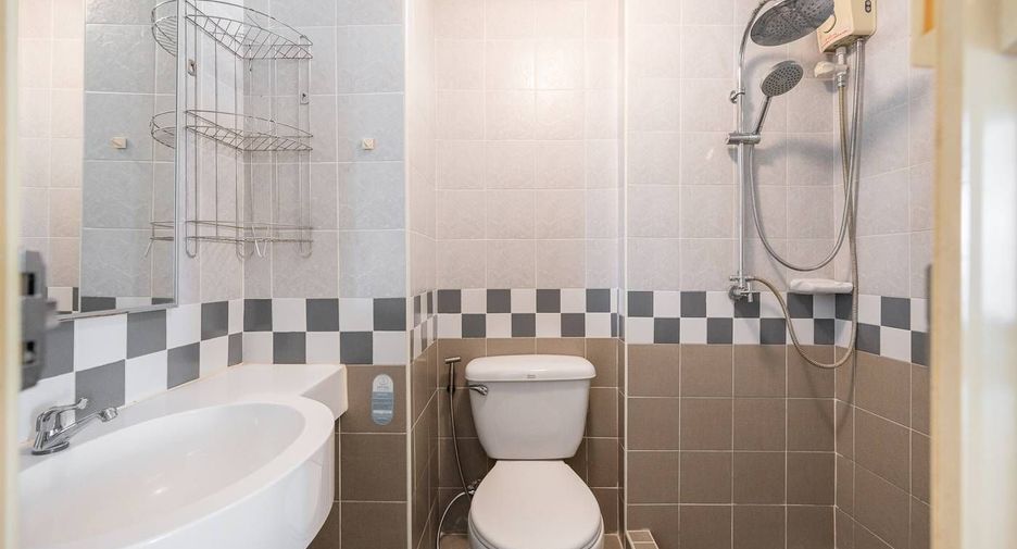 For sale 1 bed condo in Bang Khen, Bangkok