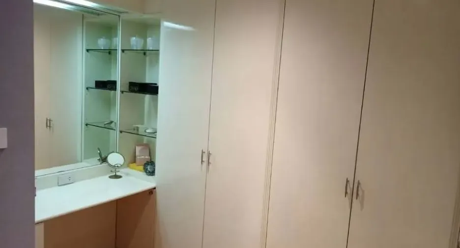 À louer 2 chambres condo à Watthana, Bangkok