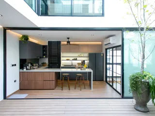 For sale 2 bedrooms townhouse in Mueang Samut Prakan, Samut Prakan