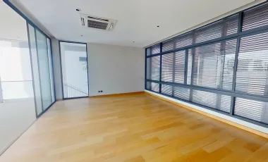 For sale 5 bedrooms house in Huai Khwang, Bangkok