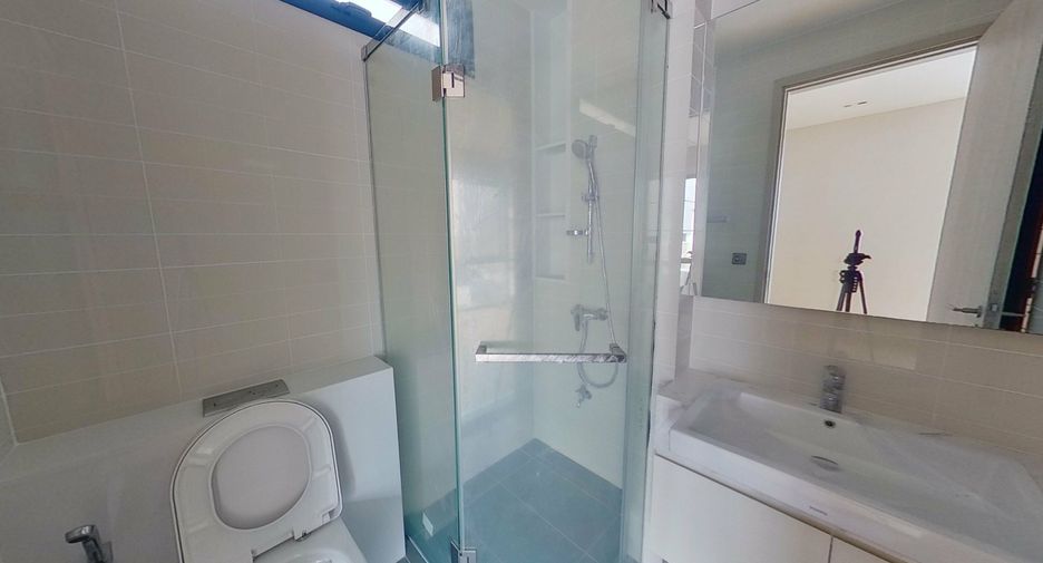 Casa en venta de 5 habitaciones en Huai Khwang, Bangkok