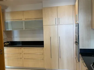 Apartamento en alquiler de 3 habitaciones en Khlong Toei, Bangkok