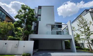 Casa en alquiler de 4 habitaciones en Saphan Sung, Bangkok