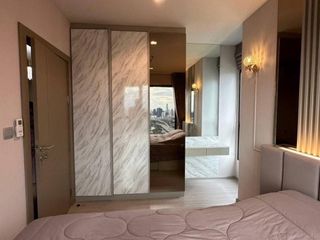 For rent 2 bedrooms condo in Huai Khwang, Bangkok