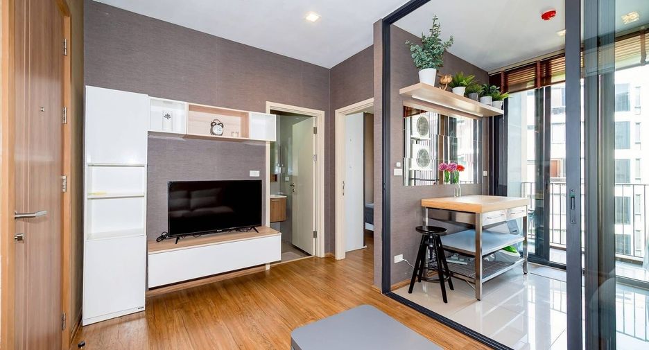 For rent 1 bed condo in Watthana, Bangkok