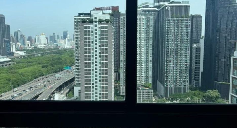 For rent studio condo in Huai Khwang, Bangkok
