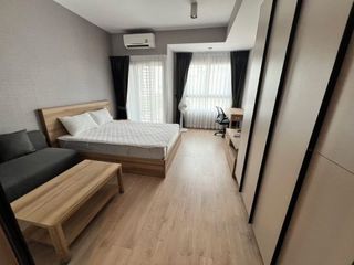 Condo en alquiler de estudio en Huai Khwang, Bangkok
