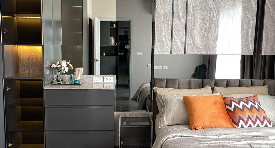 Wohnung zur Miete mit 1 Zimmer in Bang Rak, Bangkok