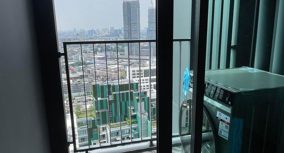 Wohnung zur Miete mit 1 Zimmer in Bang Rak, Bangkok