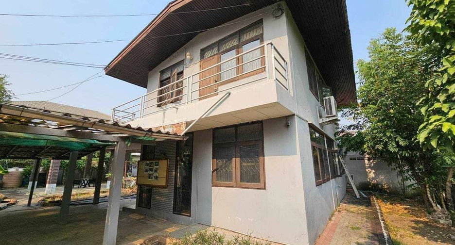 For rent 5 bedrooms house in Chatuchak, Bangkok