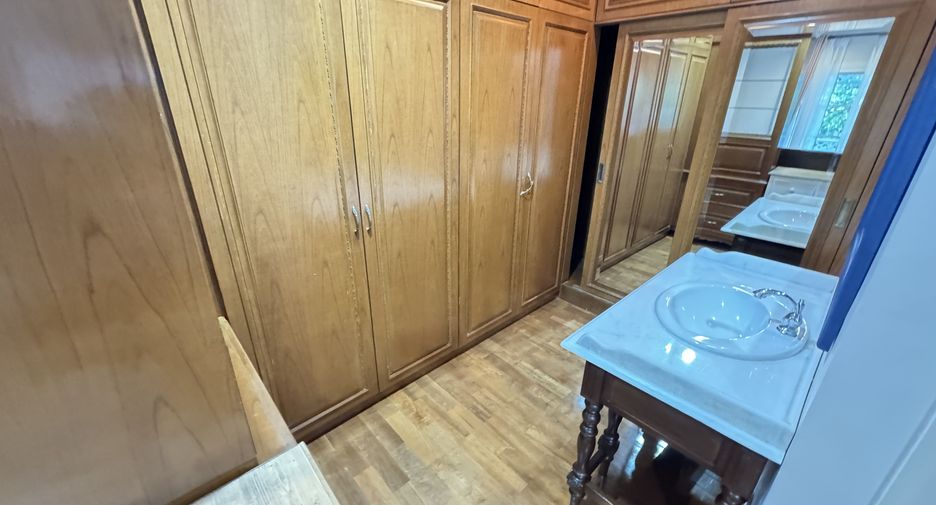 For rent 3 ベッドルーム house in Mueang Samut Prakan, Samut Prakan