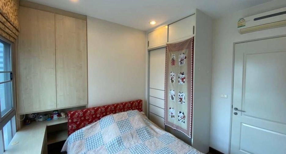 For sale 2 bedrooms condo in Khlong San, Bangkok