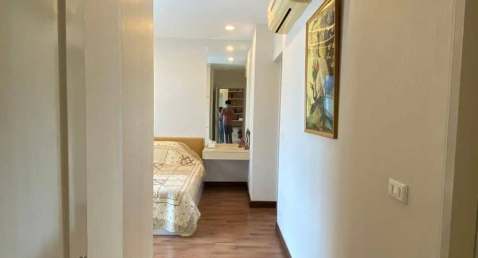 For sale 2 bedrooms condo in Khlong San, Bangkok