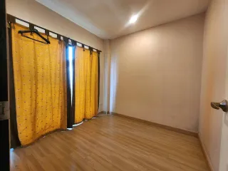 À vendre 3 chambres maison de ville à Bueng Kum, Bangkok