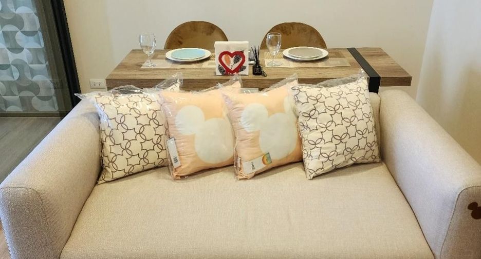 For rent 1 bed condo in Ratchathewi, Bangkok