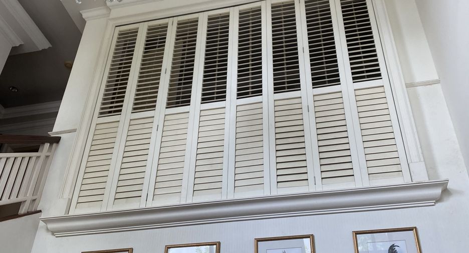 For sale 4 bedrooms house in Suan Luang, Bangkok