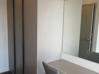 Аренда 2 спальни кондо в Пхра Кханонг, Бангкок