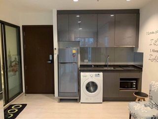 For rent studio condo in Huai Khwang, Bangkok
