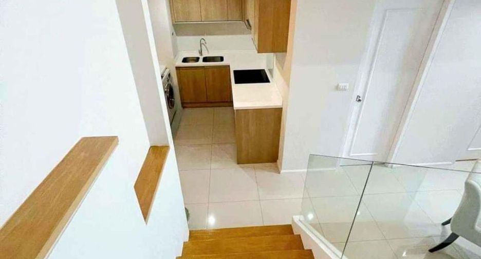 Wohnung zur Miete mit 2 Zimmer in Watthana, Bangkok