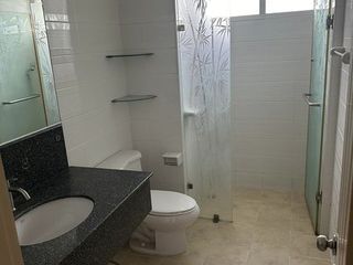 Продажа 2 спальни кондо в Пхаси Чароен, Бангкок
