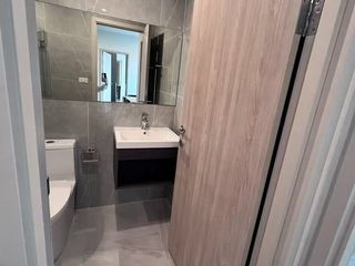 For rent 2 bedrooms condo in Huai Khwang, Bangkok