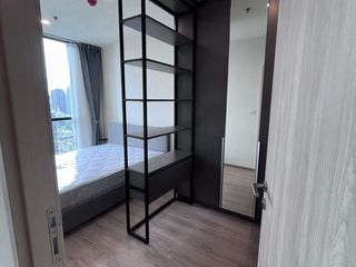 For rent 2 bedrooms condo in Huai Khwang, Bangkok