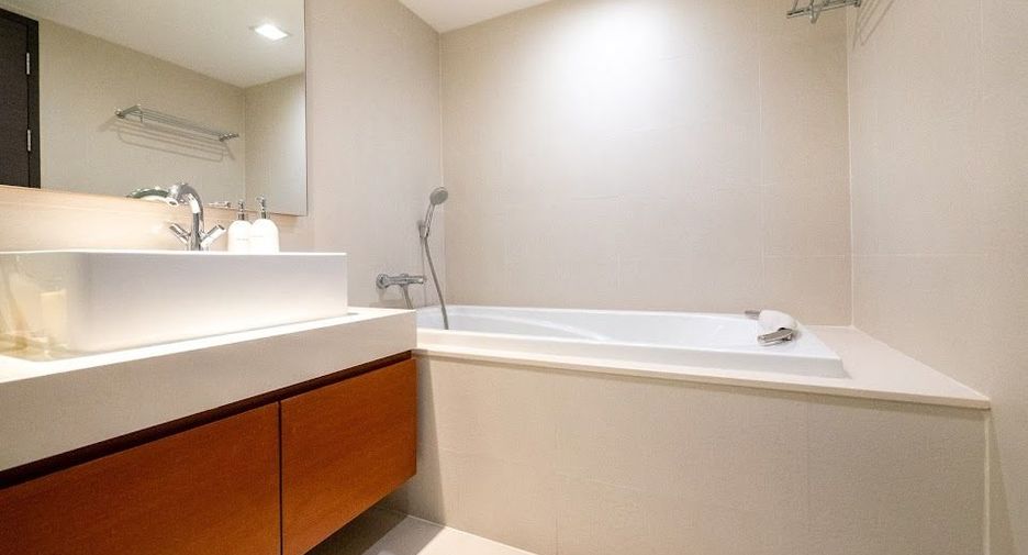 For rent 2 bedrooms condo in Watthana, Bangkok