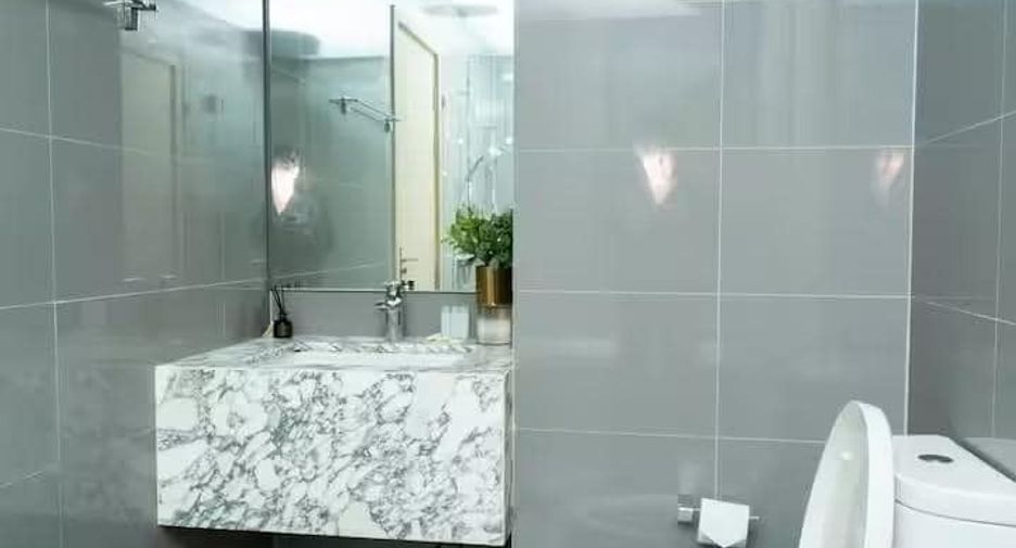 For rent 1 bed condo in Pathum Wan, Bangkok
