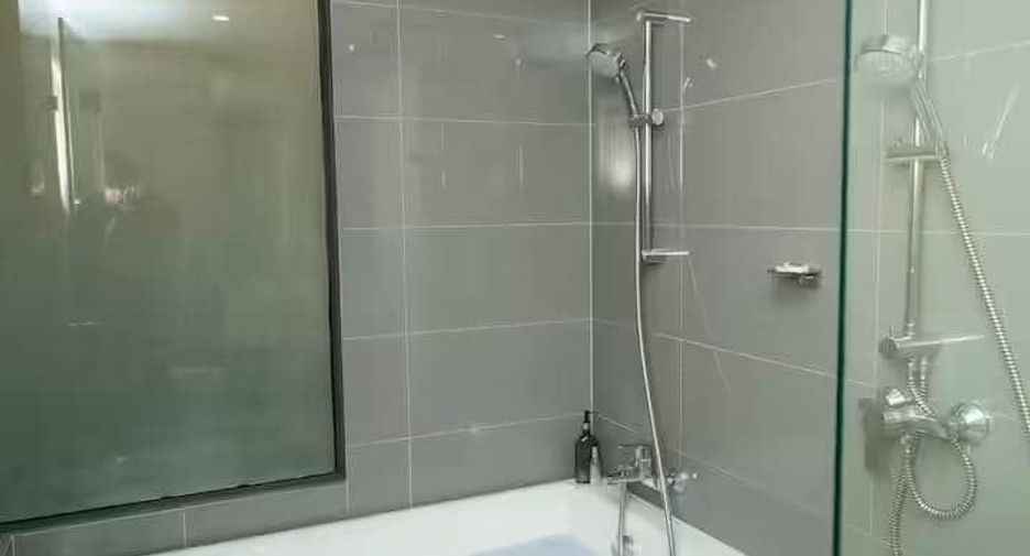 For rent 1 bed condo in Pathum Wan, Bangkok