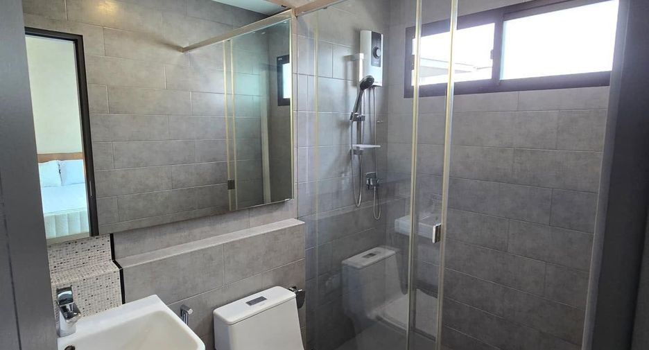 For rent 3 bedrooms townhouse in Bang Phli, Samut Prakan