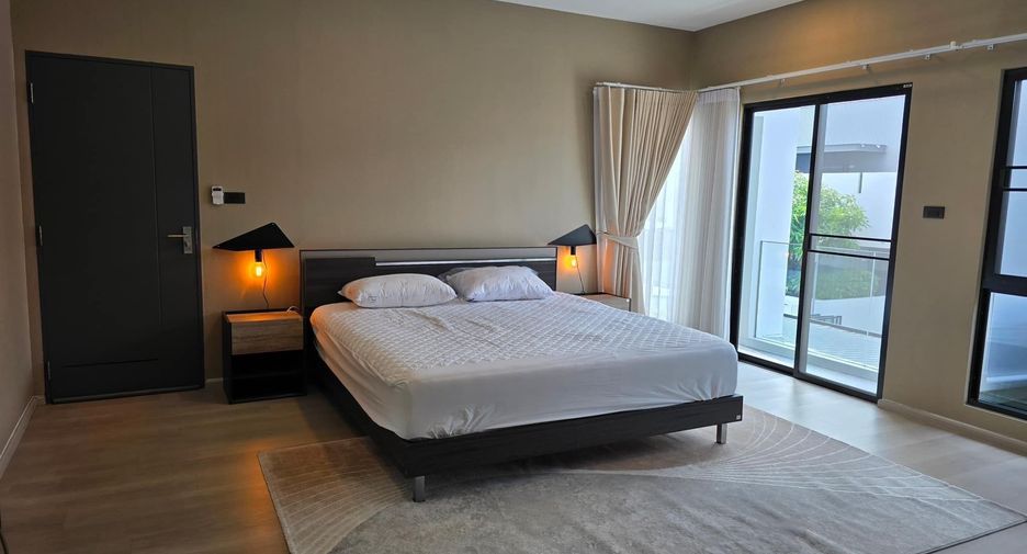 For rent 3 bedrooms townhouse in Bang Phli, Samut Prakan