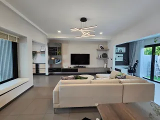出租 3 卧室 联排别墅 在 Bang Phli, Samut Prakan