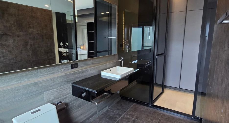 For rent 3 bedrooms townhouse in Bang Phli, Samut Prakan