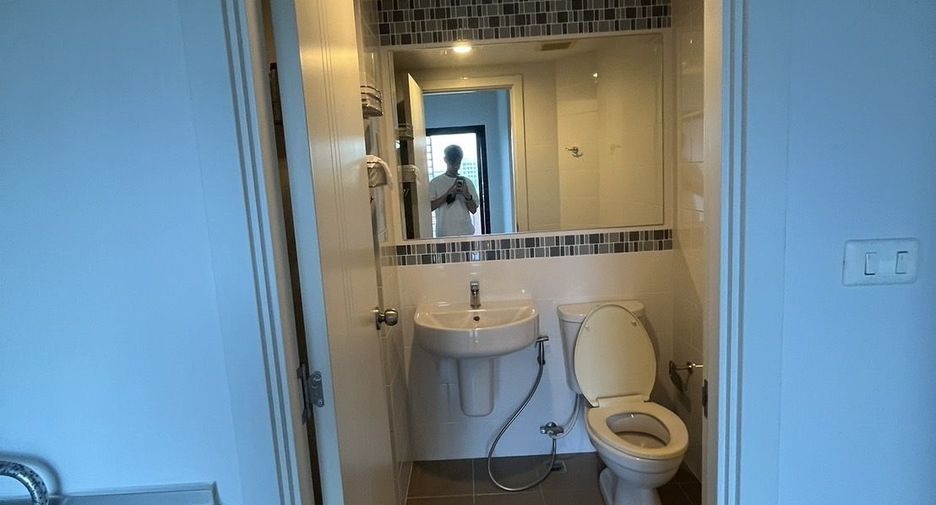 For sale 1 bed condo in Suan Luang, Bangkok
