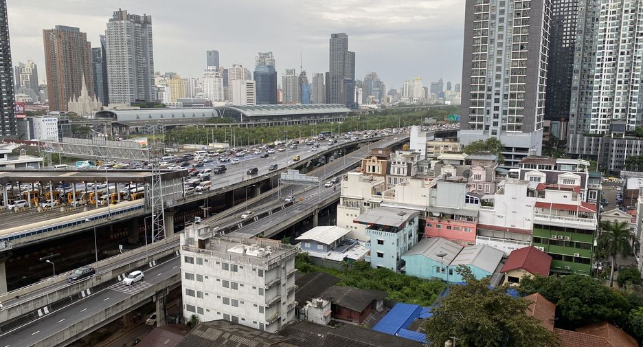For rent studio condo in Huai Khwang, Bangkok